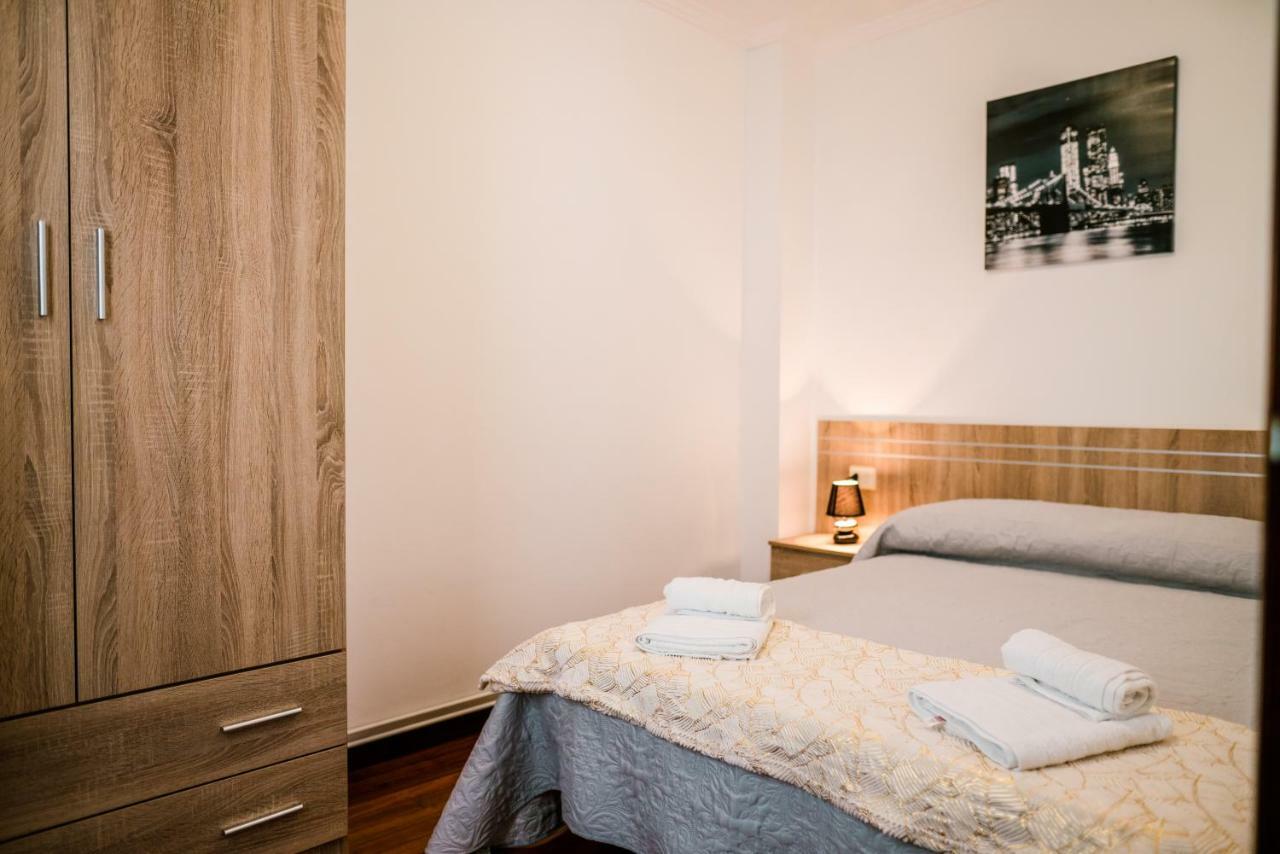 Apartamentos Enteros O Lagar Melide Luaran gambar