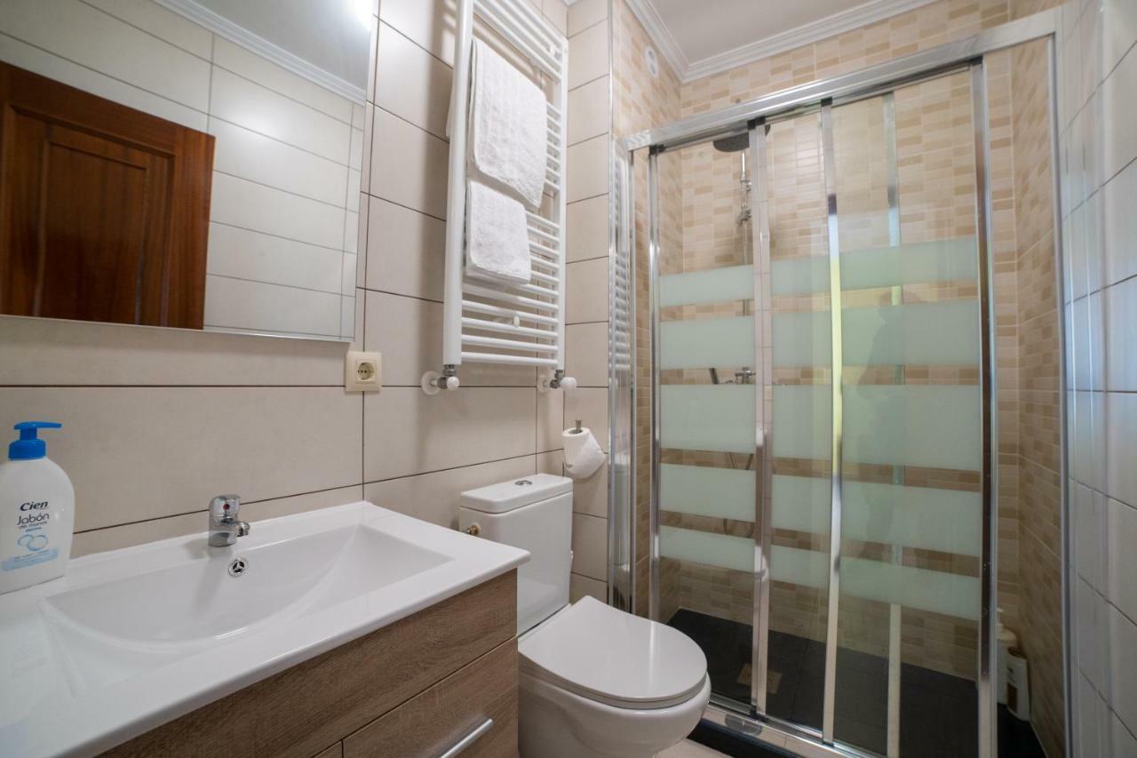 Apartamentos Enteros O Lagar Melide Luaran gambar